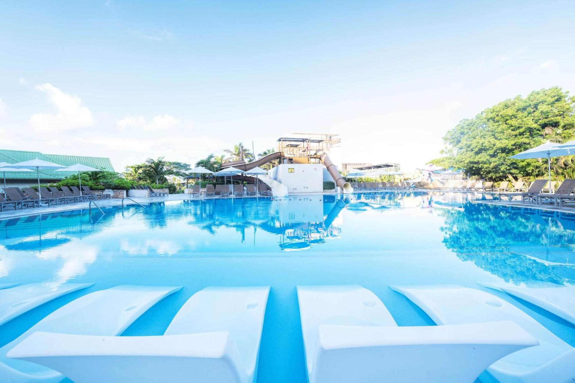 Sonesta Maho Beach All Inclusive Resort Casino & Spa Екстер'єр фото