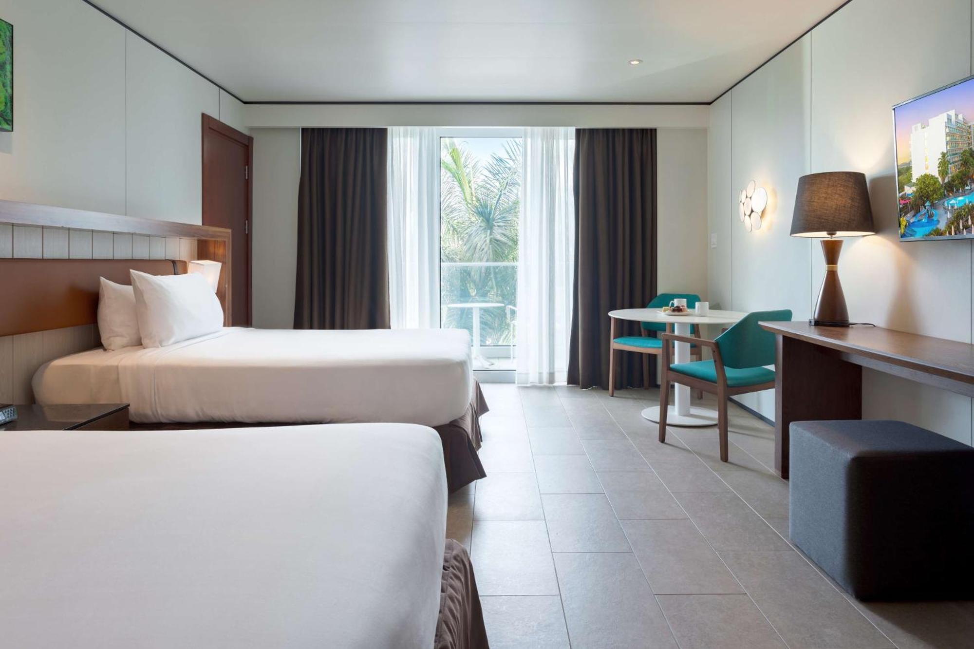 Sonesta Maho Beach All Inclusive Resort Casino & Spa Екстер'єр фото